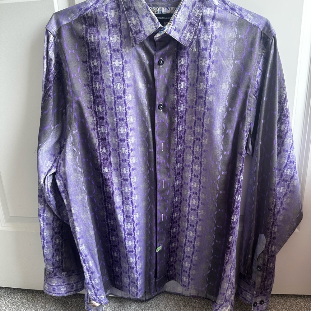 International Laundry Men’s dress shirt
